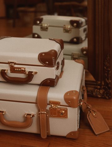 How I travel with Steamline Luggage - Pretty Little Fawn