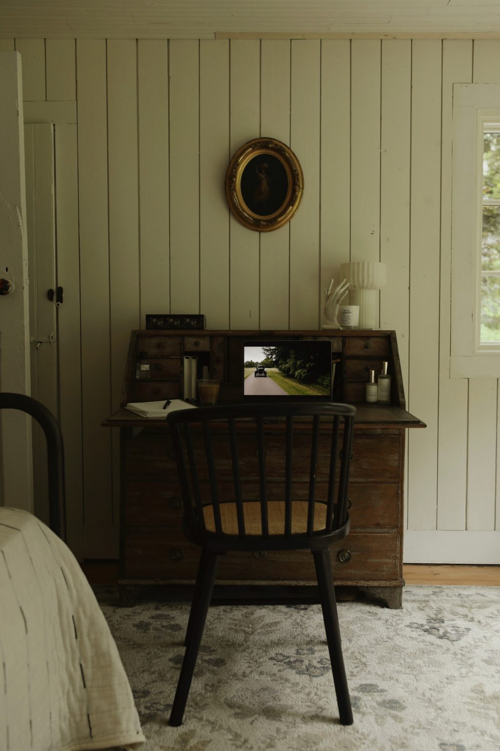 Cottage Room Reveal : The Guest Bedroom - Pretty Little Fawn